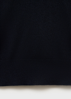 Пуловер тонкой вязки