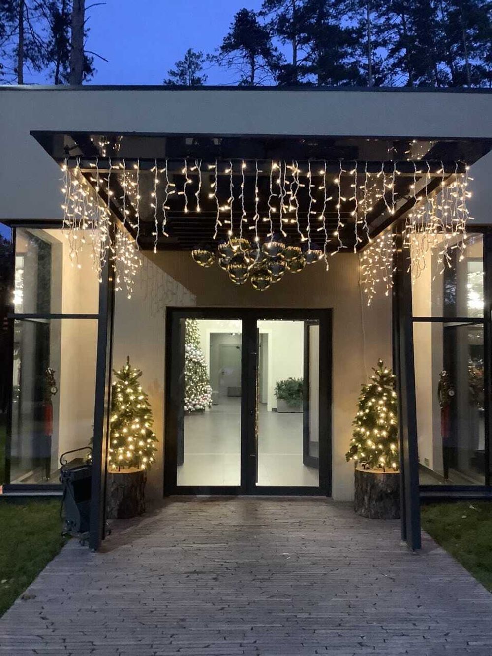 Ель с встроенной гирляндой «Парижанка» (Литая+пвх) 150 см / 1,5 м