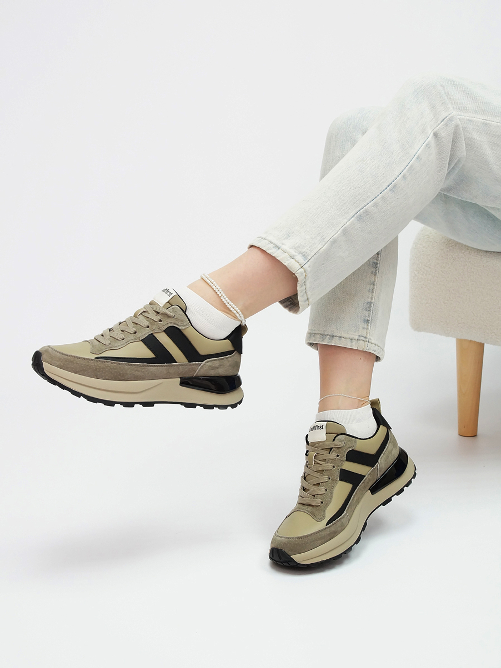 Кроссовки женские демисезонные