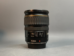 Canon EF 28-135mm 3.5-5.6 IS USM микроцарапинки, внутри пыль