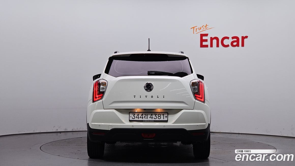 KG Mobility (Ssangyong) Very New Tivoli Бензин 1.5 2WD (04.2020)