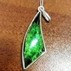 Кулон "Рута" янтарь зеленый