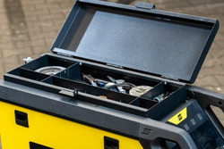 Cварочный полуавтомат Rustler EM 350C PRO Synergic, горелка Exeor 315, 4 м, ящик для инструментов