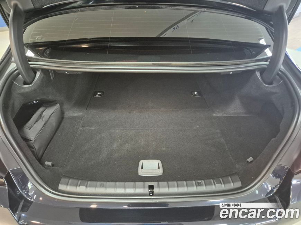 BMW 5 Series (G30) 530e M Sports (07.2021)