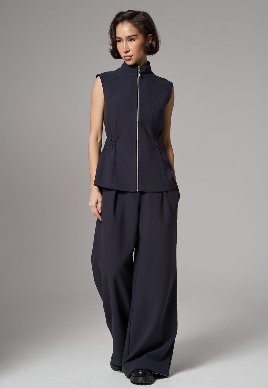 Жилет на молнии синий