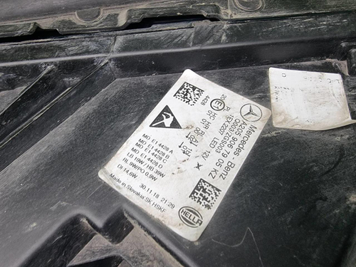 Фара левая Mercedes C w205 (2018-2023) LED