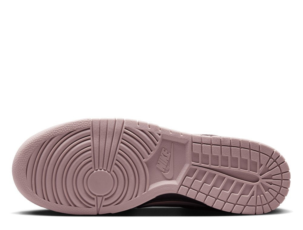 Баскетбольные кроссовки Nike Dunk Low SE Shoes Black/White