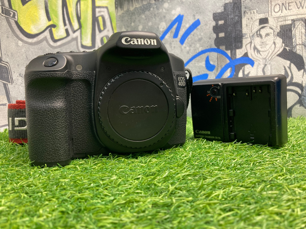 Canon EOS 40D 9.800 кадров