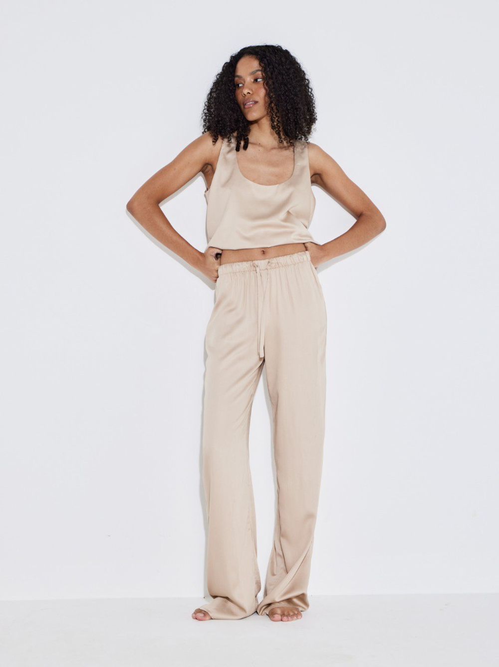 Брюки Aura Pants In Beige