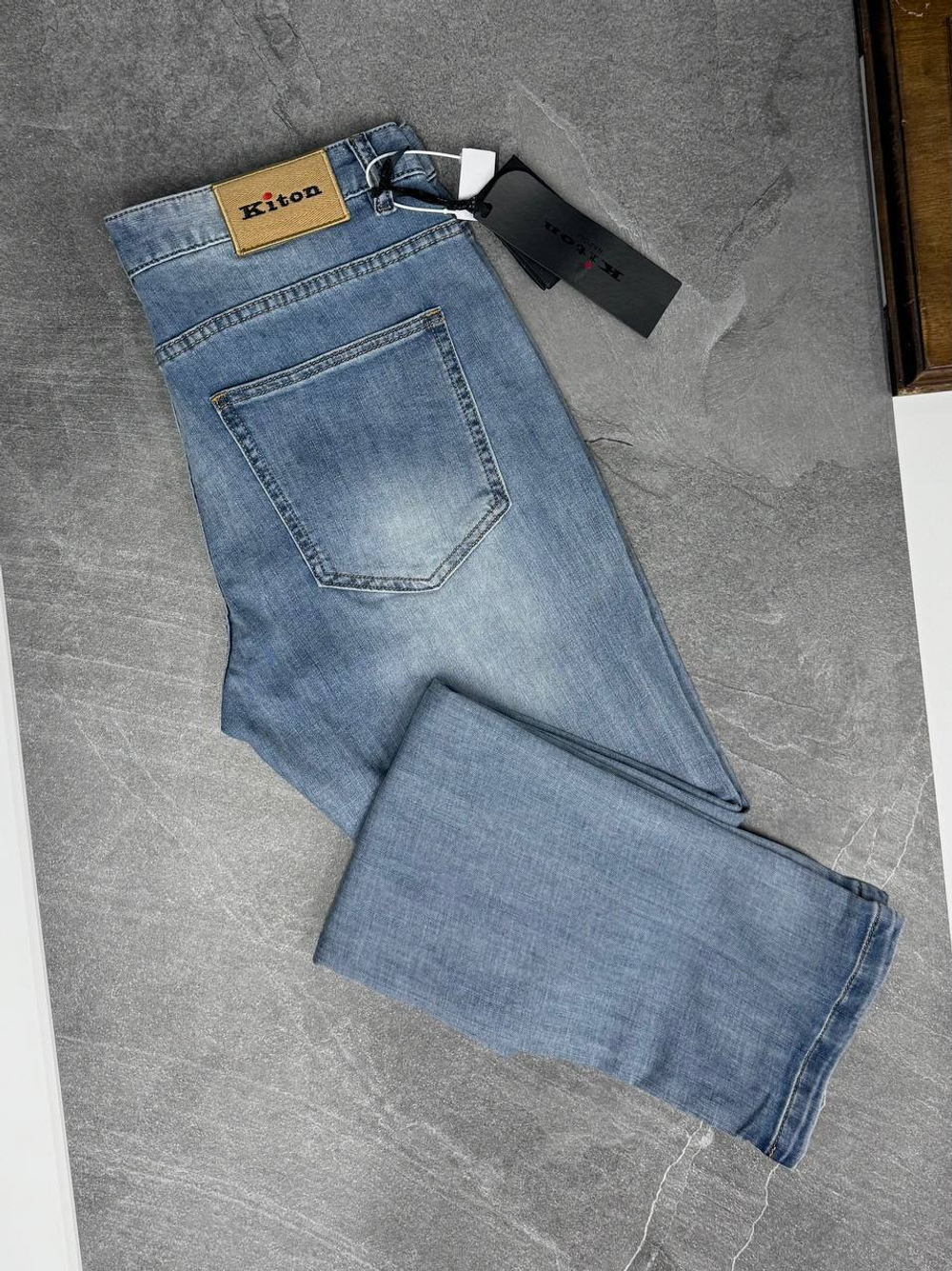 Джинсы Kiton