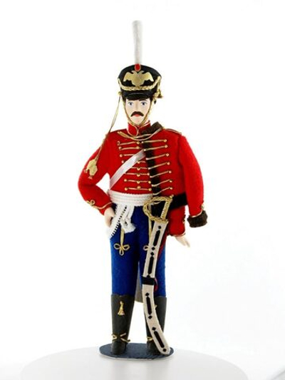 Кукла фарфоровая Гусар в мундире лейб-гвардии гусарского полка 1812 г. Россия