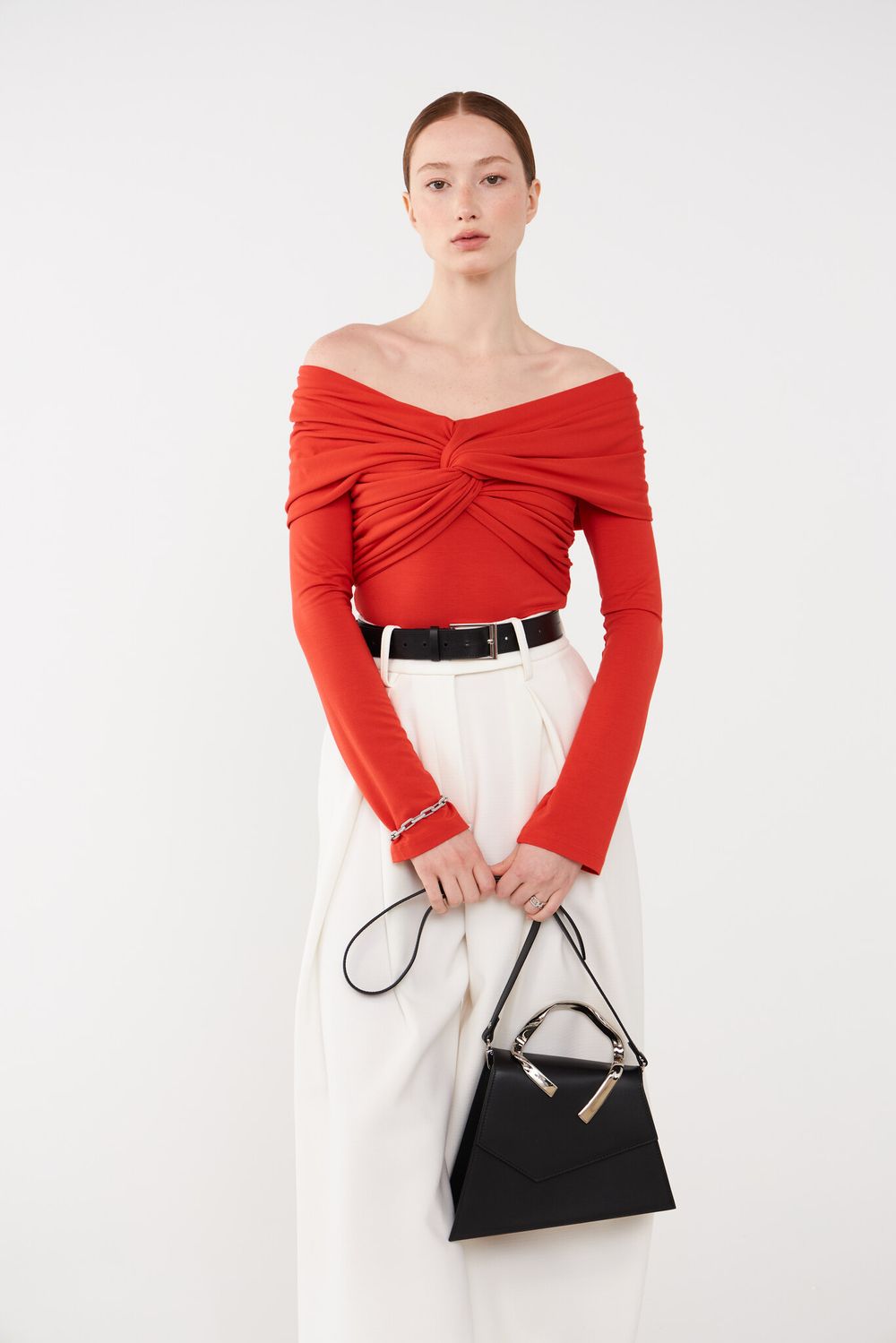 ТОП-БОДИ С УЗЛОМ, КРАСНЫЙ