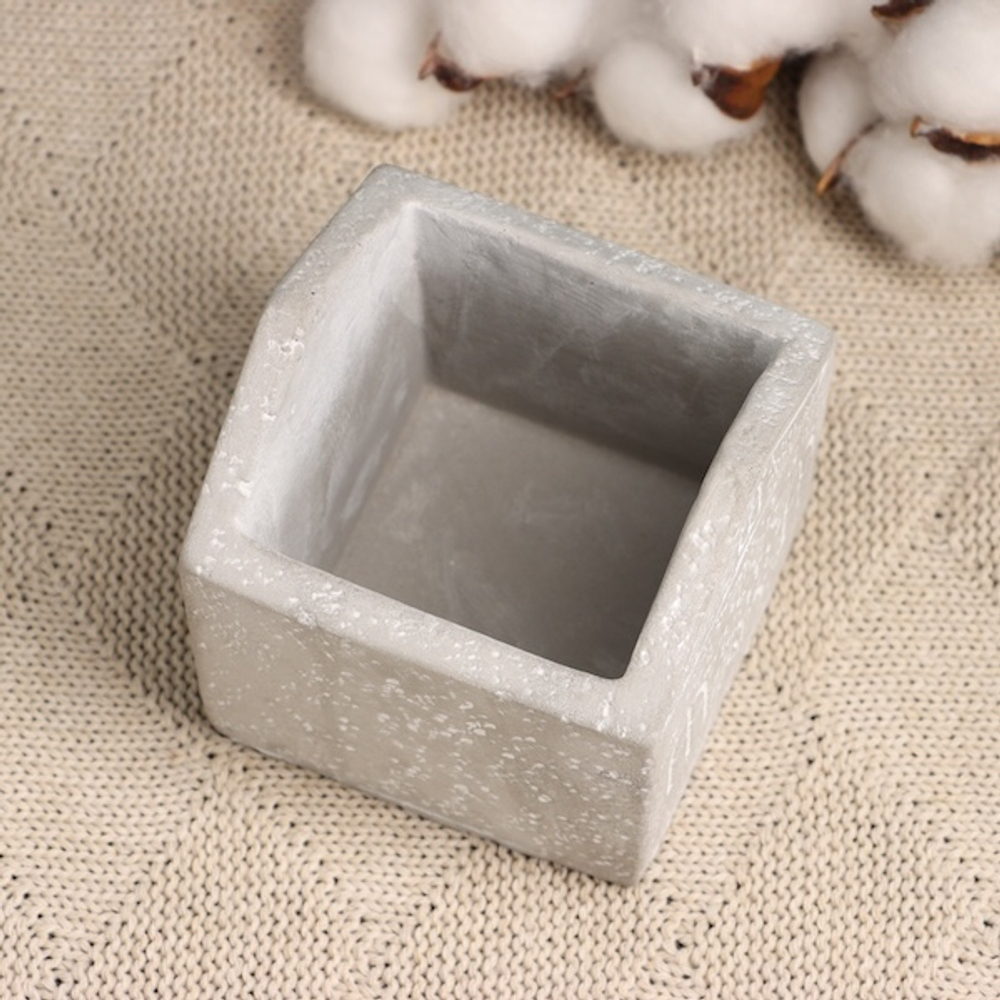 Фигурное кашпо для цветов «Дом», 8×8×8 см, керамика, серое