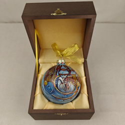 Коллекционный елочный шар с росписью Палех "Снежная королева" в футляре