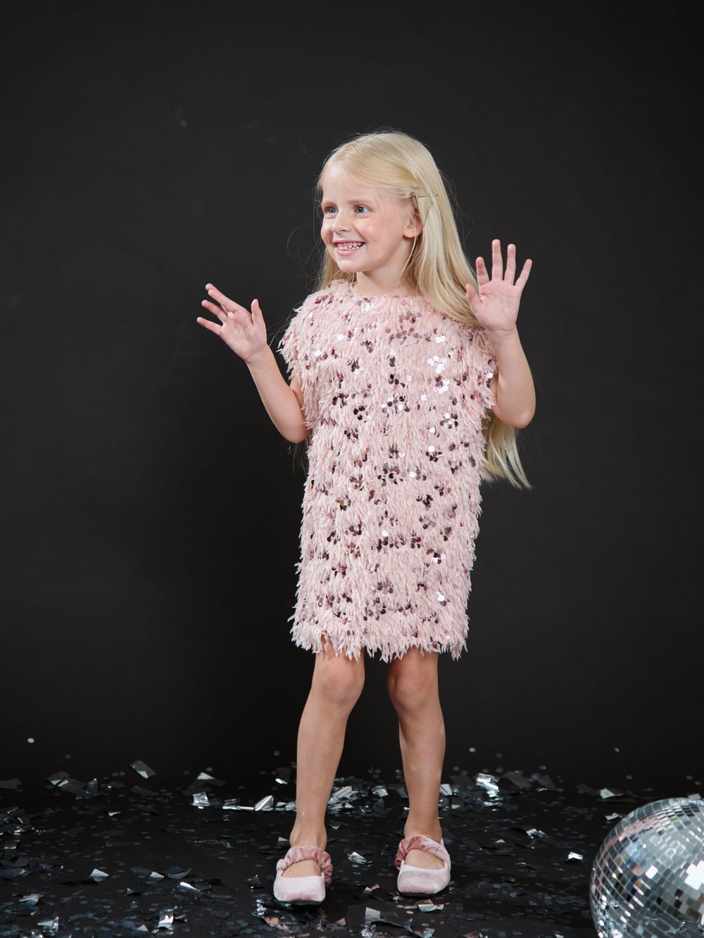 Платье с перьями "Пудра"