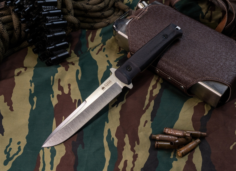 Подарочный набор: Trident AUS-8 StoneWash G10 Black и шкатулка 80 лет Великой Победы