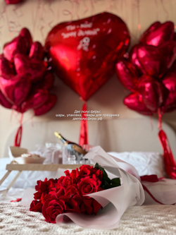 Большое сердце и 2 фонтана из сердец