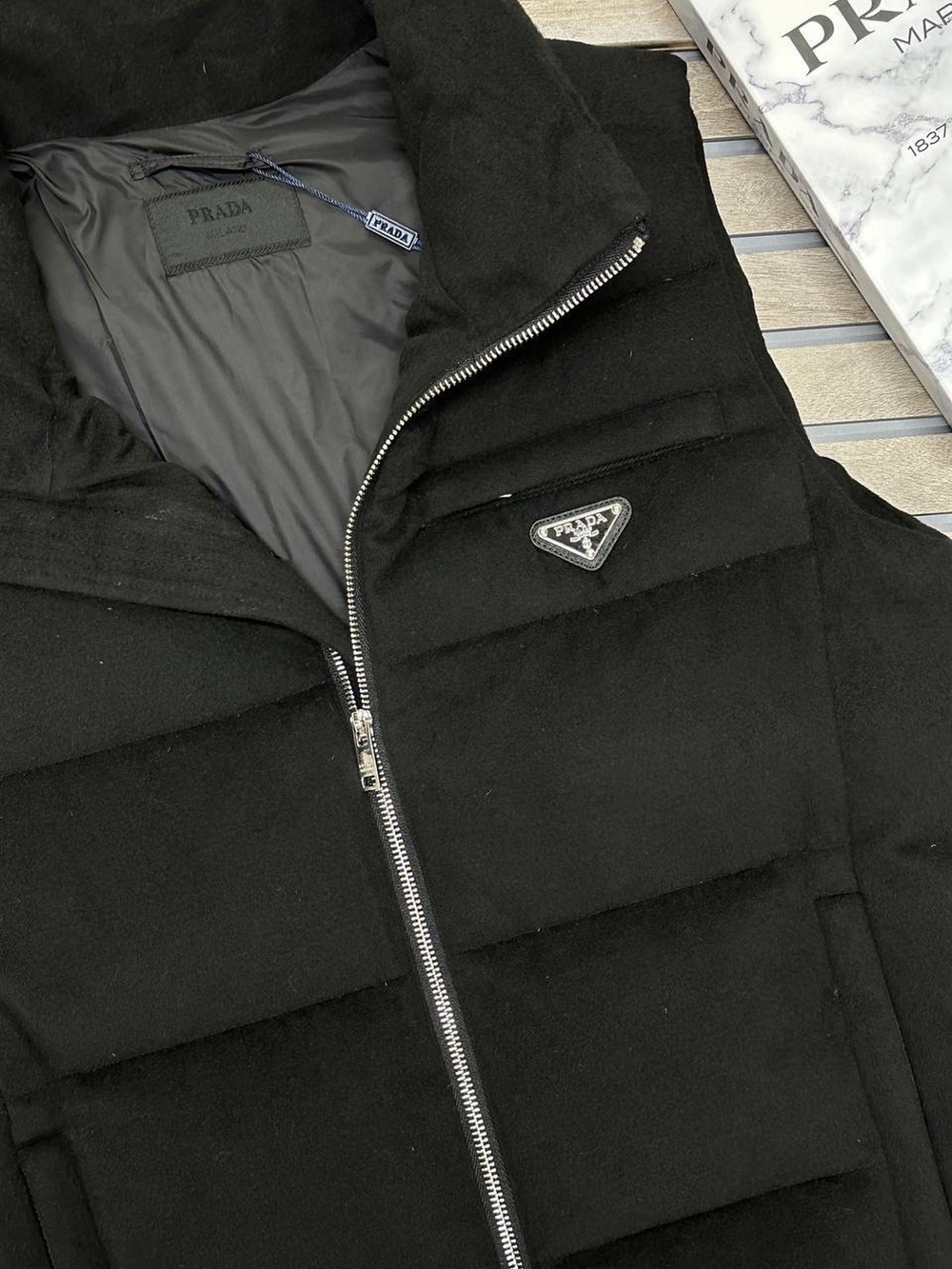Пуховый жилет Prada
