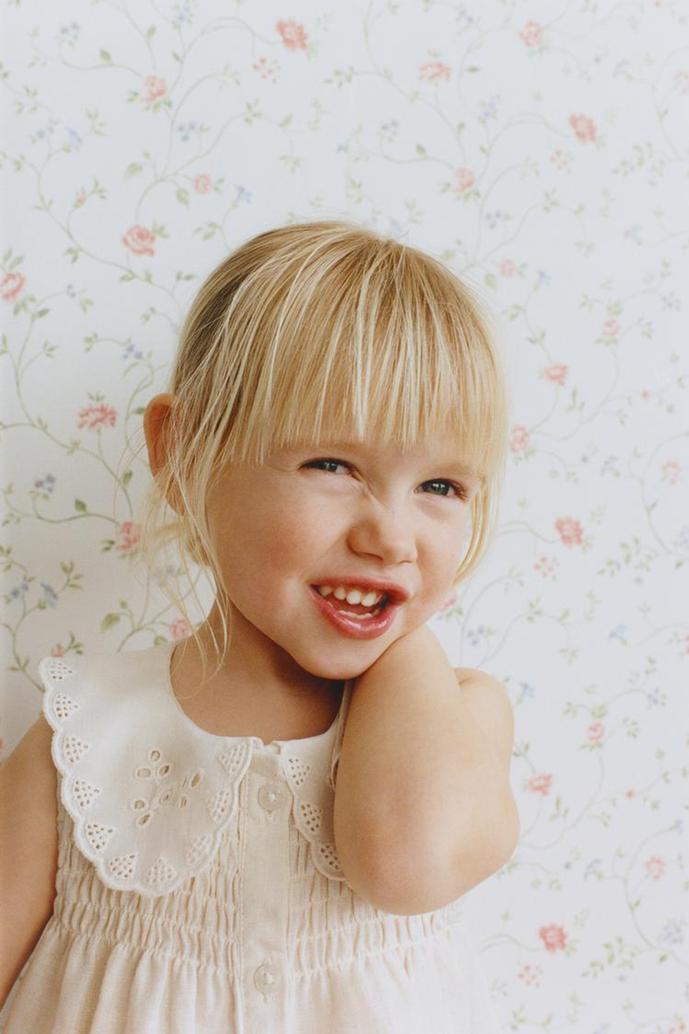 ZARA БЛУЗА ИЗ 100% ЛЬНА С КРУЖЕВНЫМ ВОРОТНИКОМ, ЭКРЮ