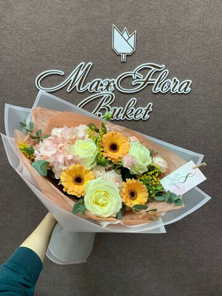 Букет 8 Марта М-43