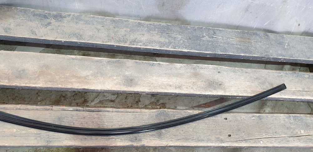 Молдинг двери задней правой Mercedes C (W205) 14-23 Б/У Оригинал A2056900480