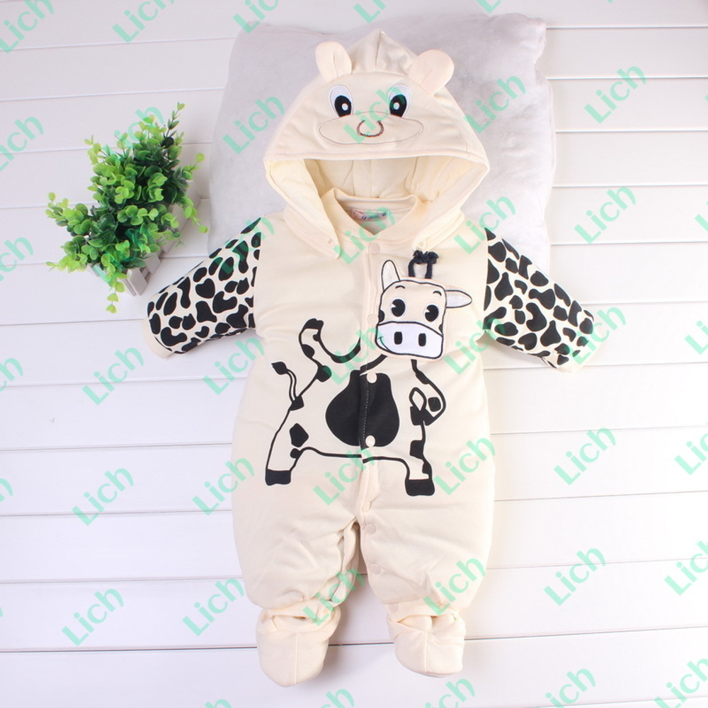 Комбинезон с аппликацией "Бычок" с капюшоном и пинетками на кнопках