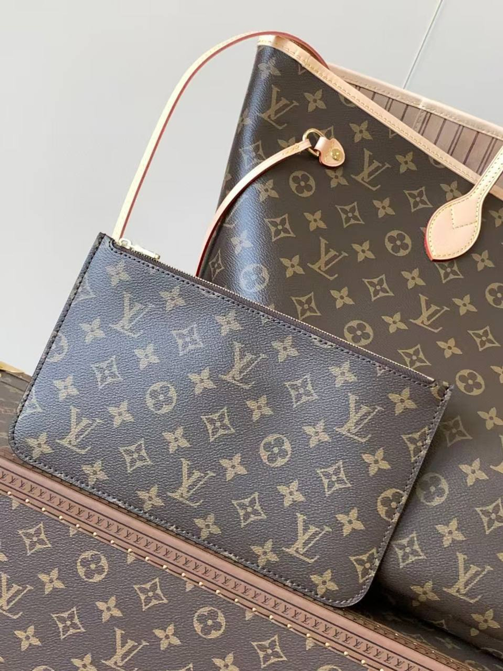 Женская сумка Louis Vuitton Neverfull GM коричневая с узором монограм