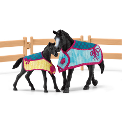 Schleich S 42611 — Денник для лошадей с кобылой и жеребёнком — фото 4