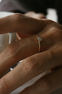 кольцо с дымчатым бриллиантом "роза"