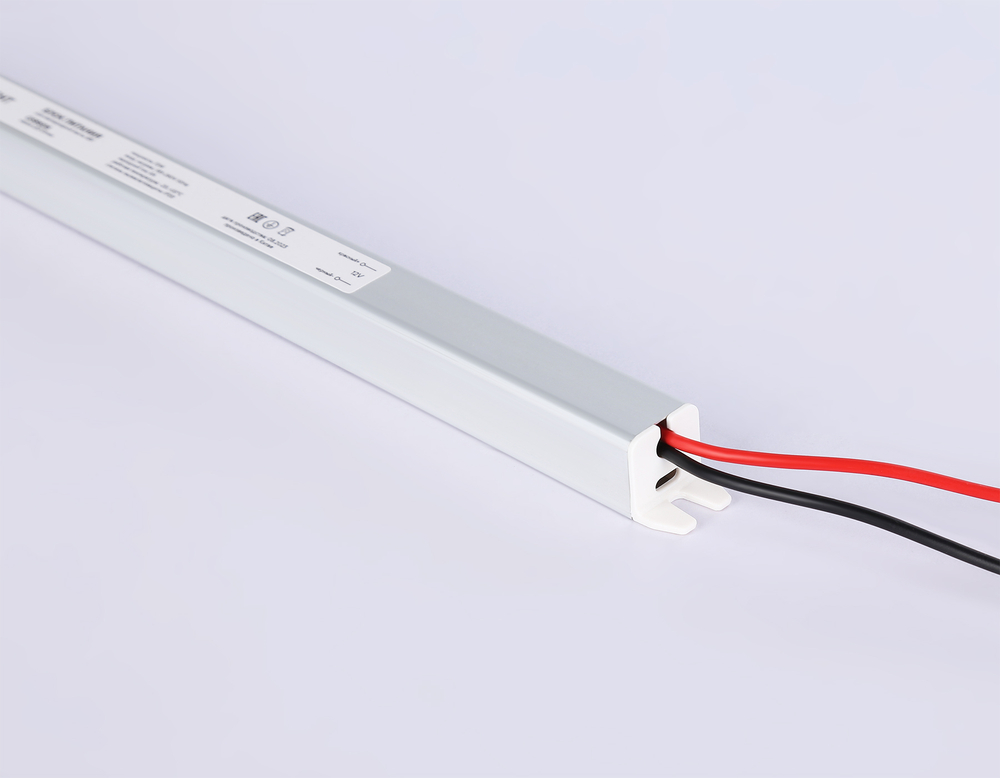 GS8607 блок питания 12V 100W 8.3A IP20 185-260V 372*18*18.