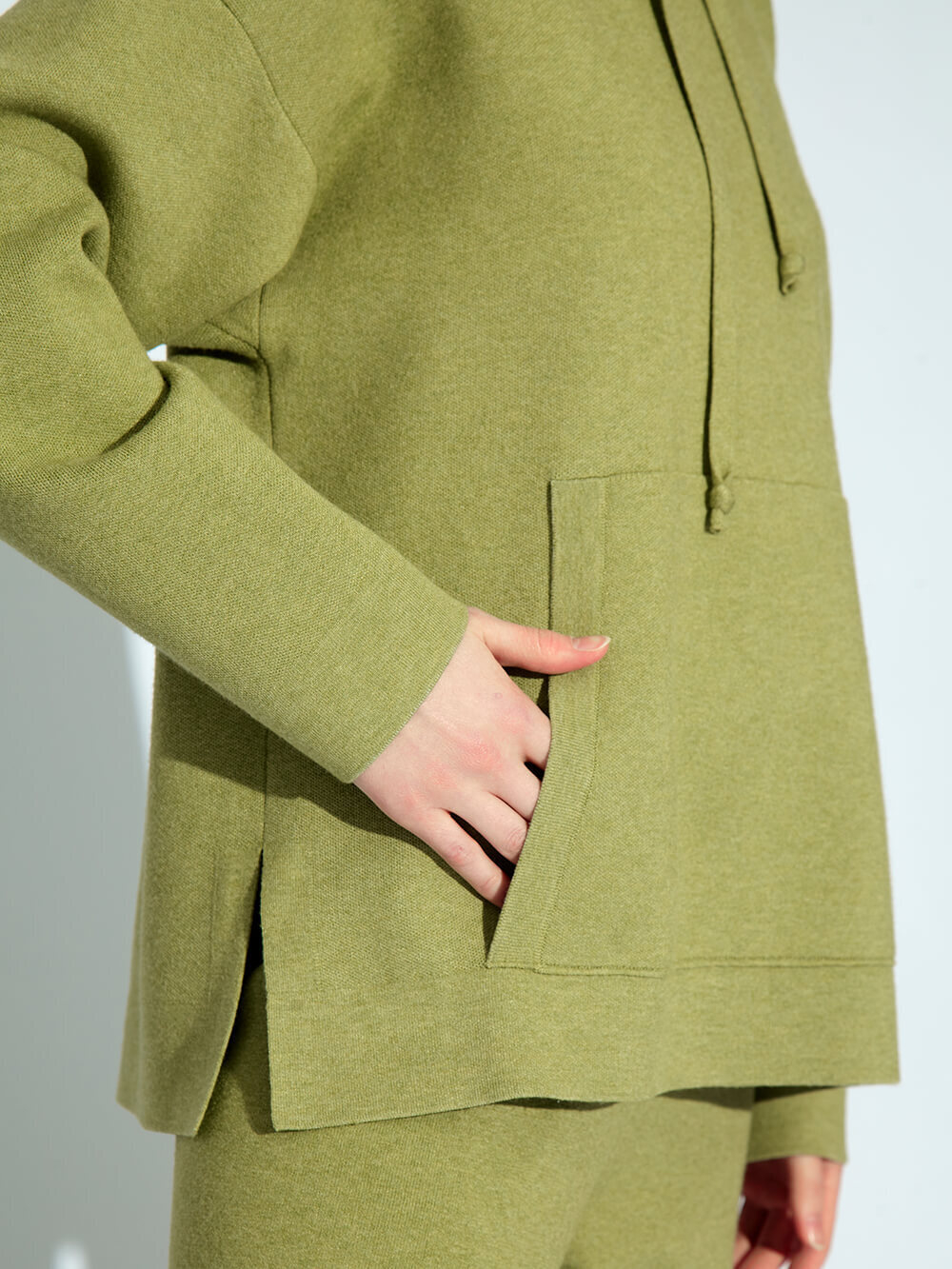 Свитер женский FREE AGE