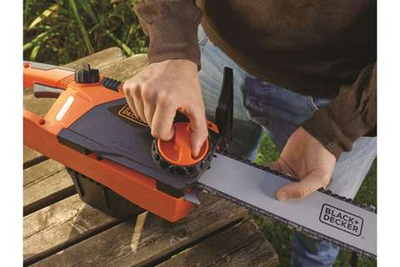 Электрическая цепная пила Black&Decker CS2245