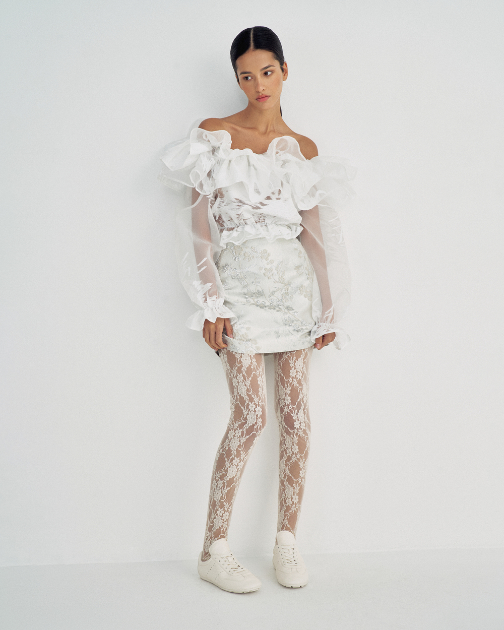 White swan top