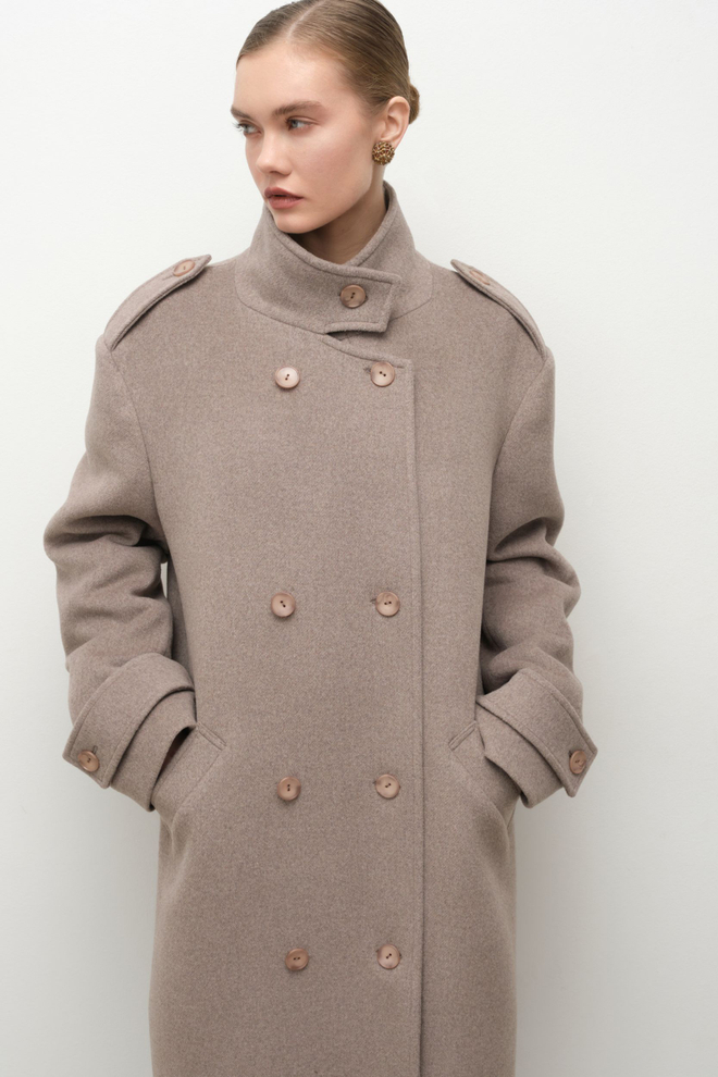 Пальто со стойкой утепленное