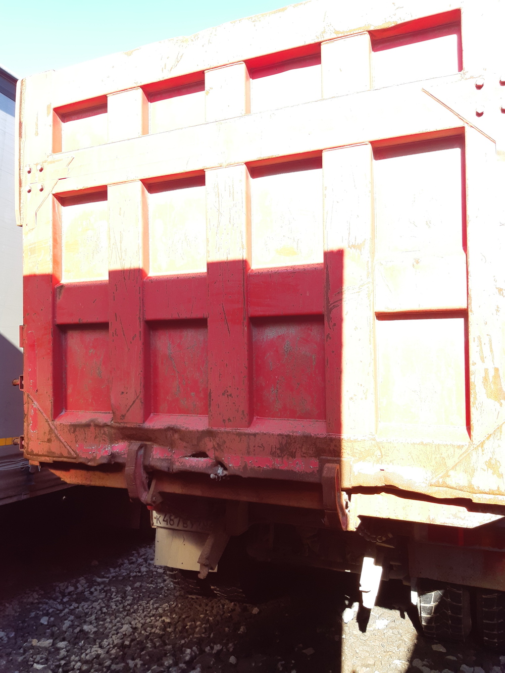 HONGYAN 908 8x4 Самосвал CQ3406HV39 (Дизельный, 8,7 л, 387 л.с., МТ)