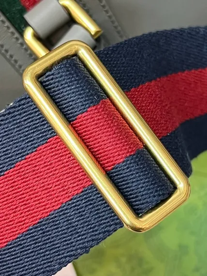 Сумочка Gucci Bauletto маленького размера серый
