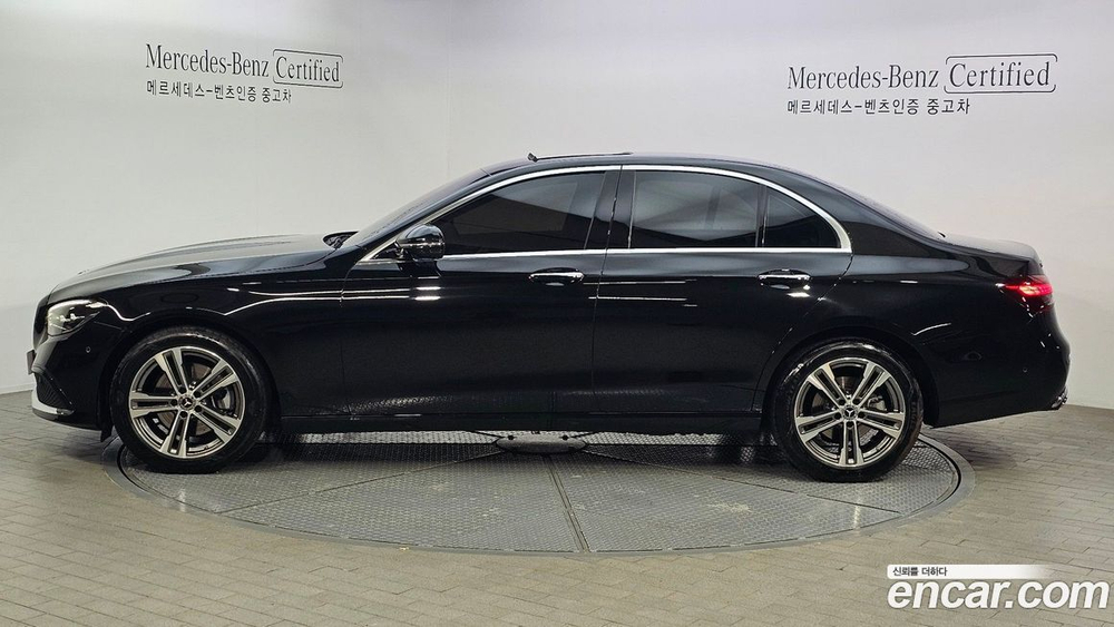 Mercedes-Benz E-Class W213 E250 Avangarde (11.2023)