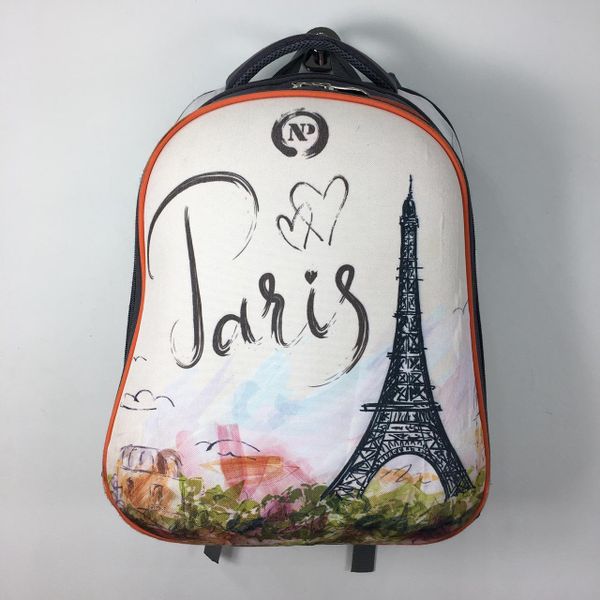 Бренды разнообразны -  Armani, Mayoral, Zara