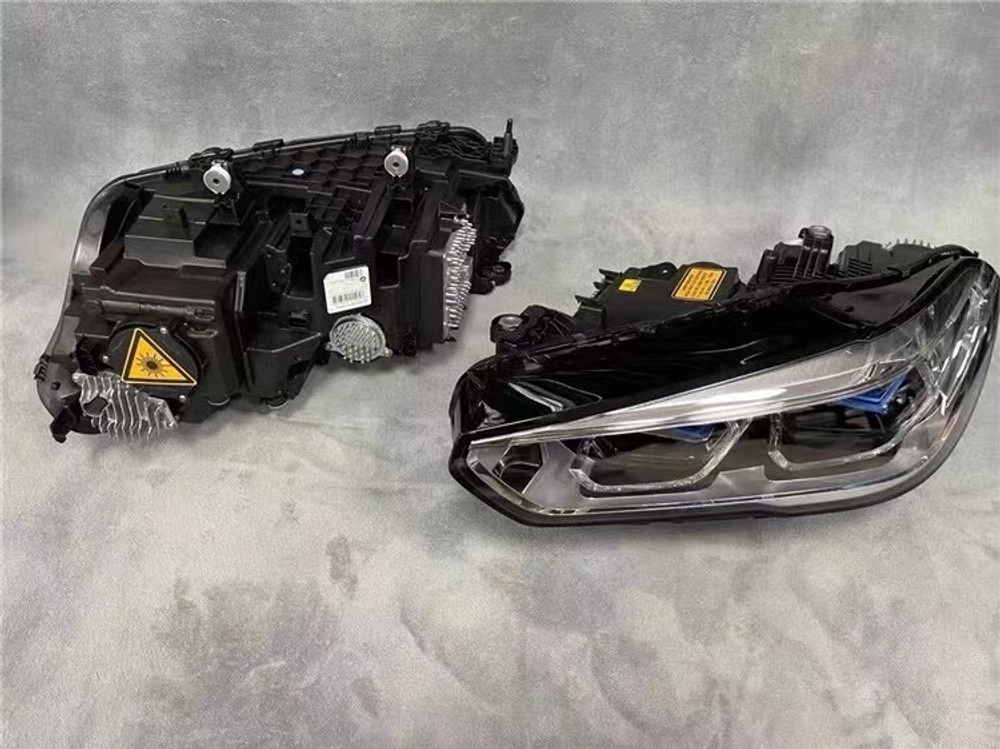 Передний левый (или правый) блок фары BMW X5 G05 оригинал