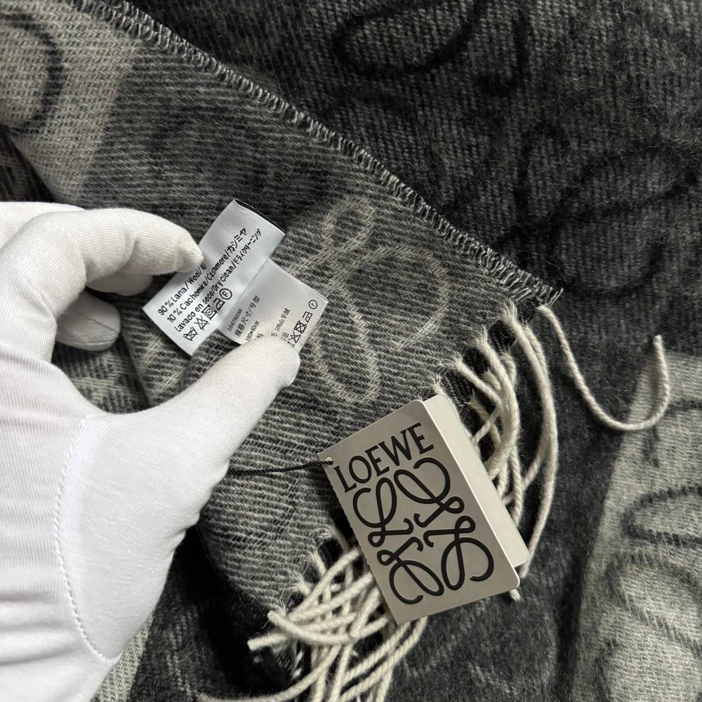 Шарф кашемировый Loewe