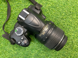 Nikon D3000 kit 18-55mm 3.5-5.6G VR 12.300 кадров