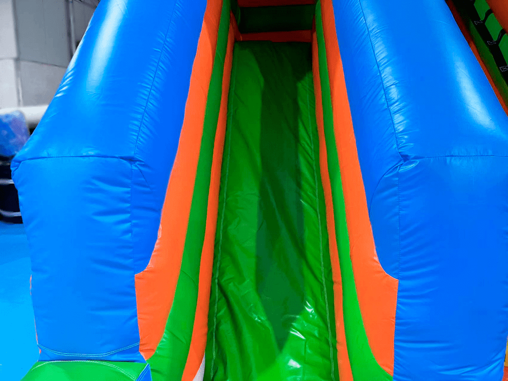 Надувной водный батут с бассейном «Колумбия» c одной лестницей, 6×6×5 м