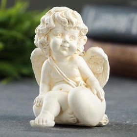 Фигура Ангел сидит с сердцем статуэтка декоративная фигурка, сувенир на день Ангела 7х9х9.5см