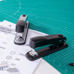 Степлер металлический DELI "0328" до 25 листов, ассорти