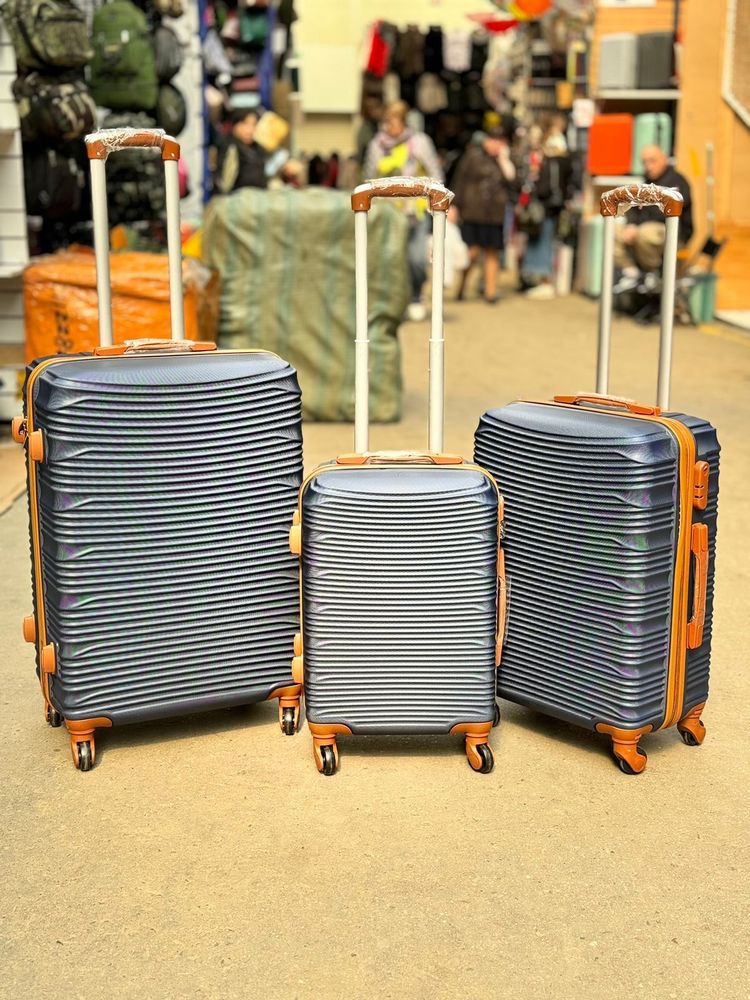 Средний чемодан Bon-Voyage Model One, Темно-синий, M