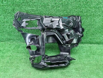 Кронштейн переднего бампера BMW X7 G07 (19-22)