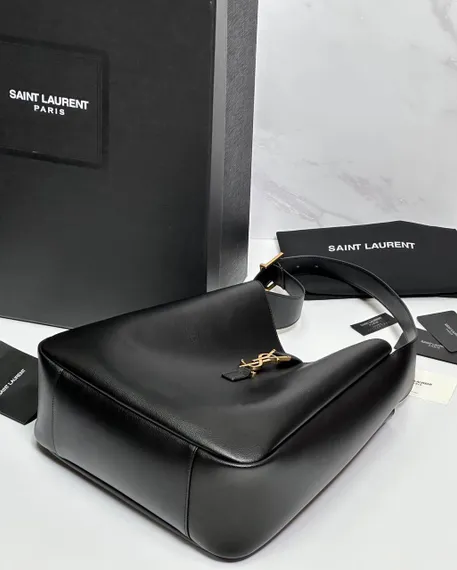 Сумка-тоут Saint Laurent Le 5 à 7 Small черный