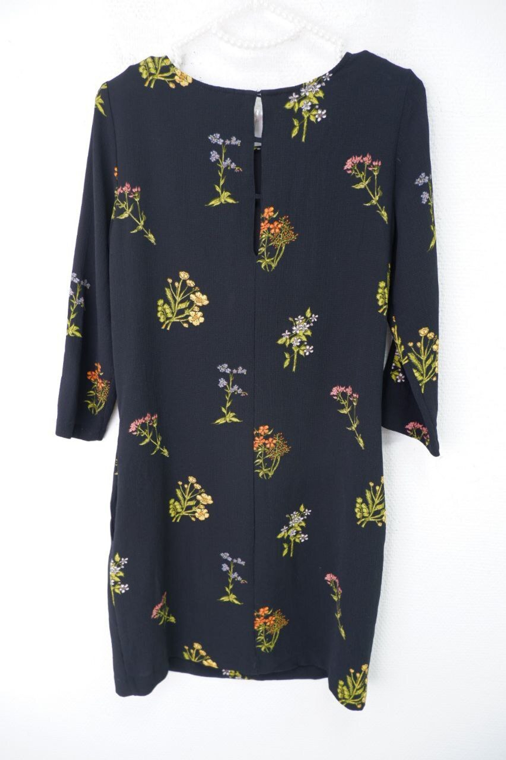 Платье с цветами 42 размер