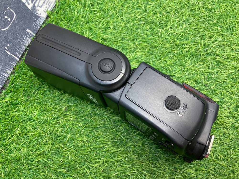 FujiMi Speedlite SKY580EX for Canon