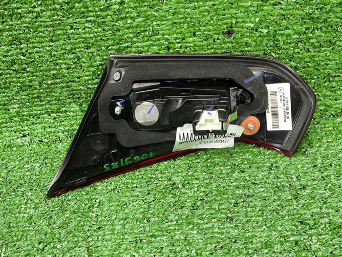 Фонарь левый внутренний Mercedes E W213 (20-23)